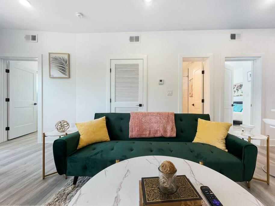 Central Dc Apt , City Skyline View , Close To All 워싱턴 외부 사진